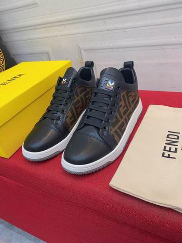 Fendi Men's Shoes 551